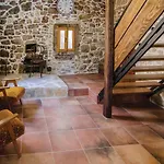 Stari Zoganj - Two Bedroom With Terrace And Swimming Pool Potomje