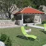 Stari Zoganj - Two Bedroom With Terrace And Swimming Pool 펜션 *