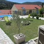 Feriehus Stari Zoganj - Two Bedroom With Terrace And Swimming Pool *