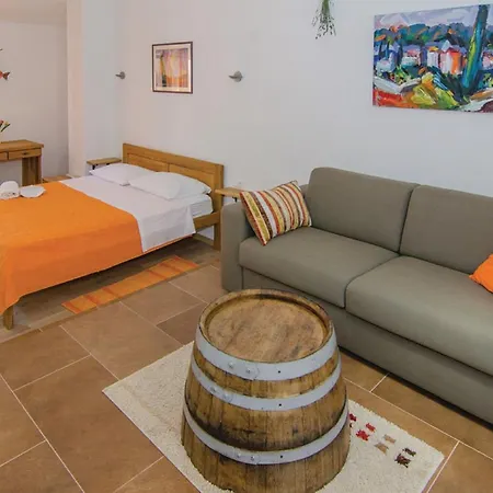 Stari Zoganj - Two Bedroom With Terrace And Swimming Pool Feriehus *