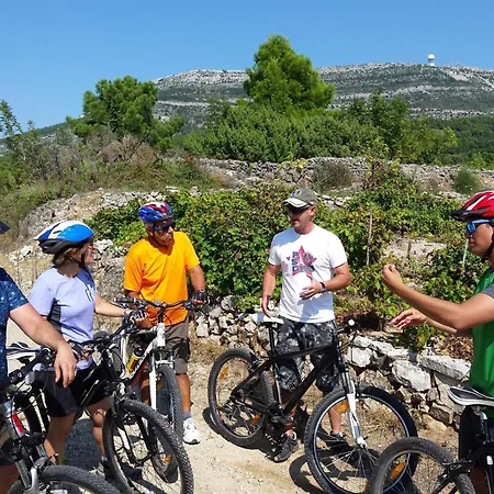 Stari Zoganj - Two Bedroom With Terrace And Swimming Pool *