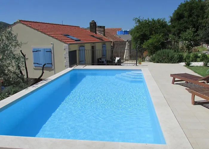 Stari Zoganj - Two Bedroom With Terrace And Swimming Pool 度假居 Potomje