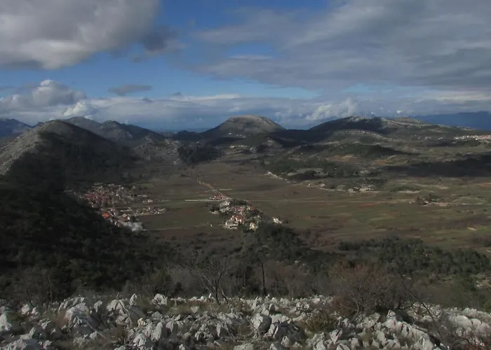 Stari Zoganj - Two Bedroom With Terrace And Swimming Pool